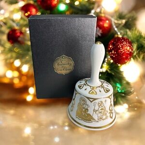 Vintage 1974 Hammersley Fine Bone China Nativity White Bell- 3 Scenes in Gold